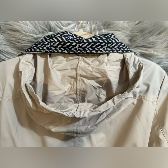 JM Collection Jacket - Picture 4 of 6